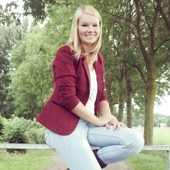23P Dutch slut 83