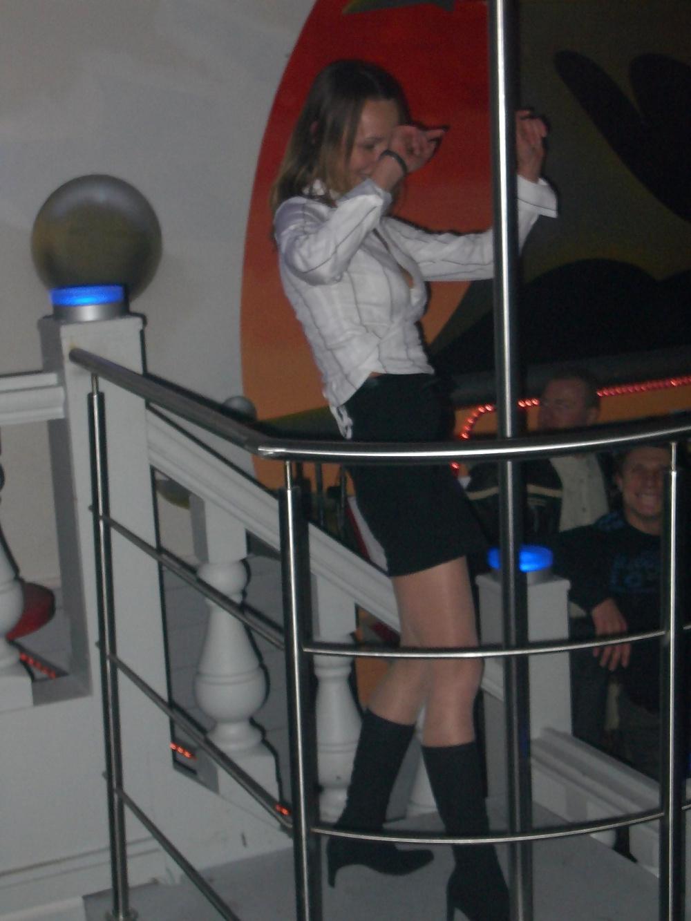 25P Beautiful alone house wife-i fuck her in the home