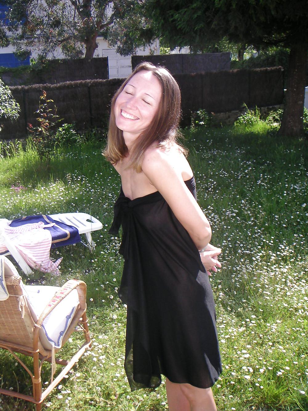 25P Beautiful alone house wife-i fuck her in the home