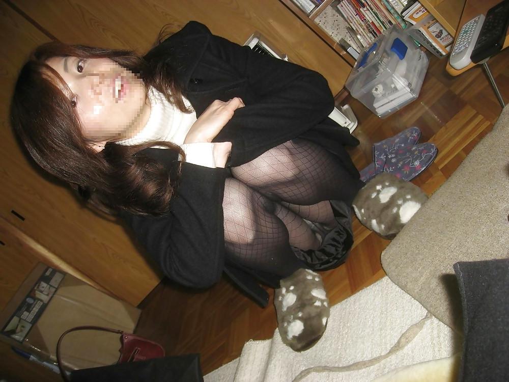 17P Amateur Pantyhose 3