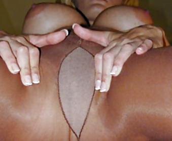 11P Even more sexy pantyhose pics 
