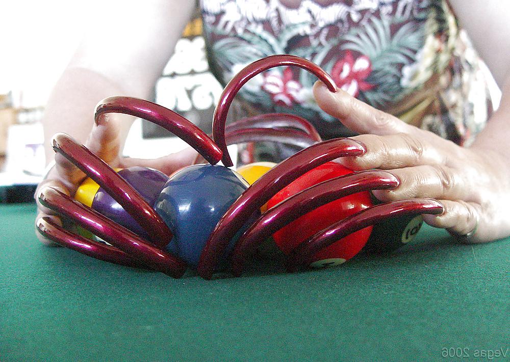 25P LONG FINGERNAILS  MIX 08.14