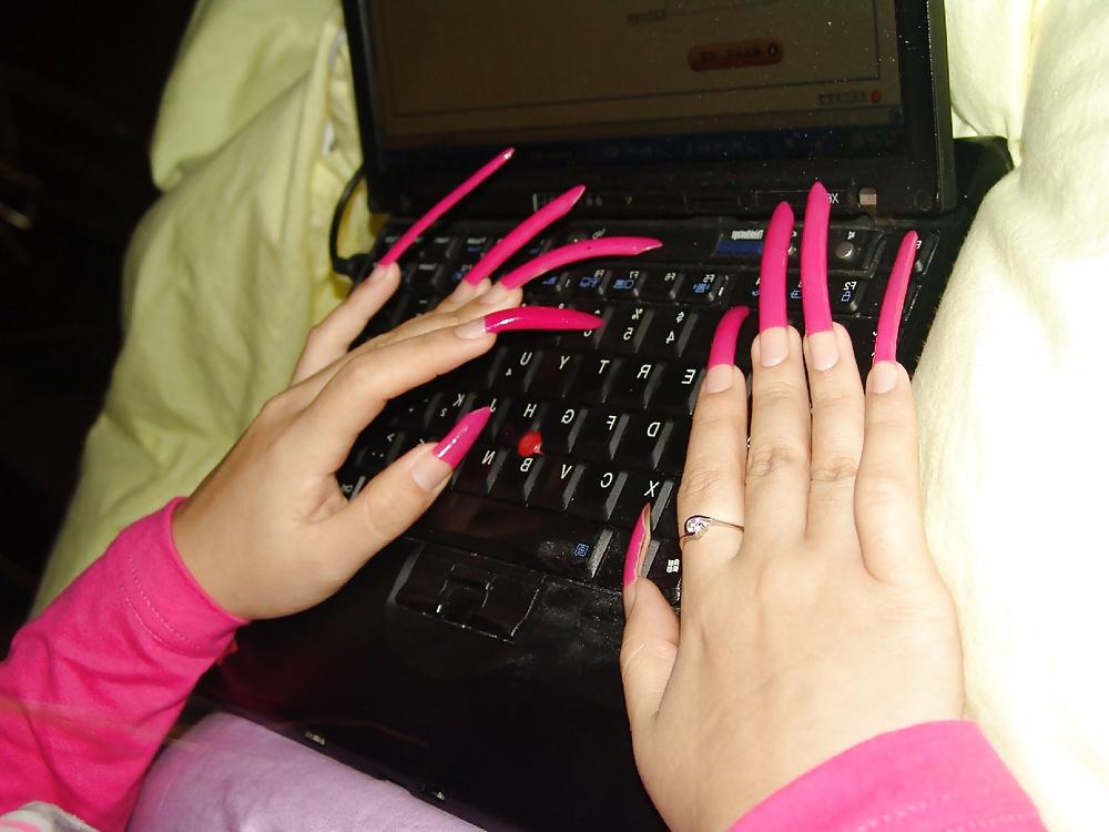 25P LONG FINGERNAILS  MIX 08.14