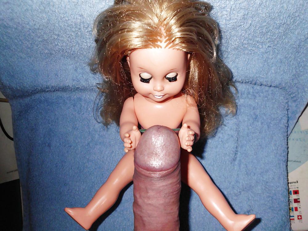 12P Little doll
