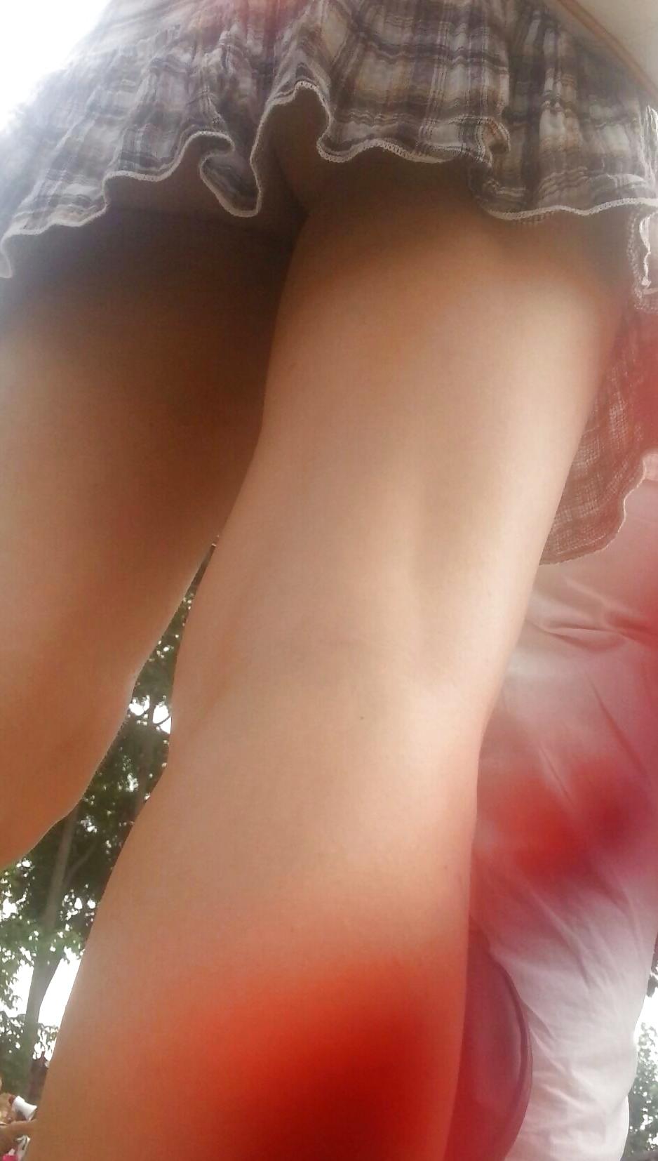 8P Spy sexy teens upskirt romanian