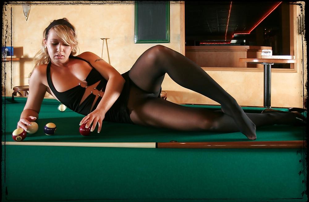 25P Girl in pantyhose playing pool