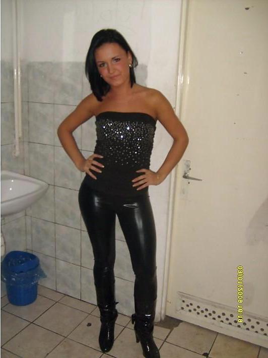 25P Monster Chicks in leather