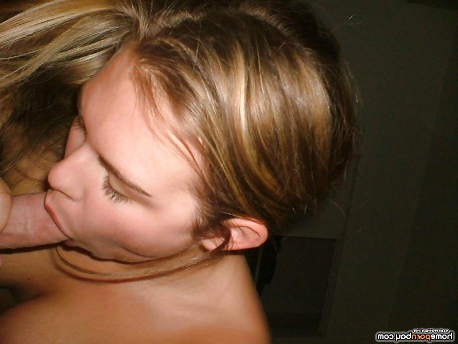 24P My ex gf shaving pussy