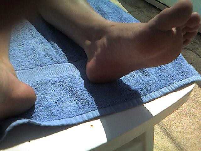 16P Melissa's Sexy Feet