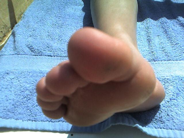 16P Melissa's Sexy Feet