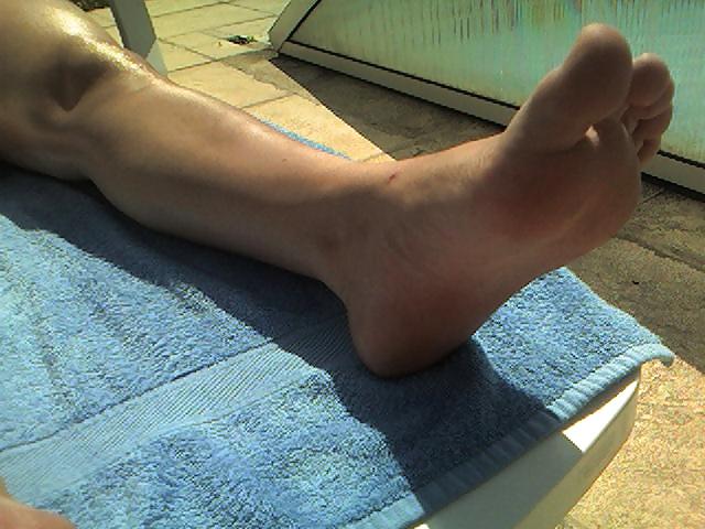 16P Melissa's Sexy Feet