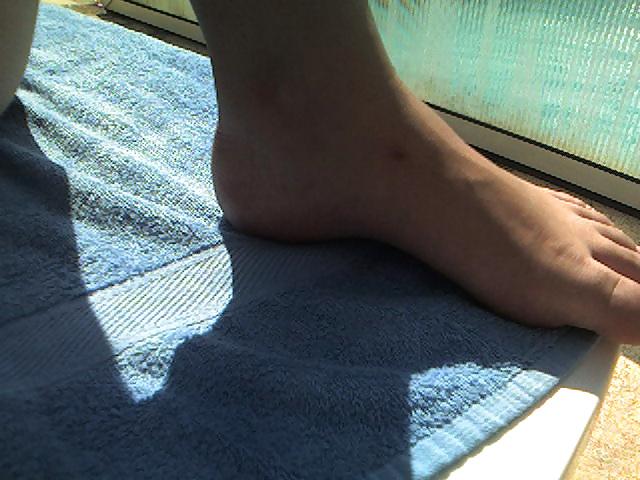 16P Melissa's Sexy Feet