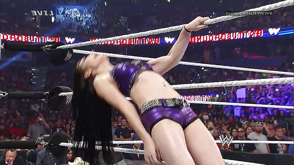 25P Paige Cameltoe & Ass WWE Battleground & MitB 