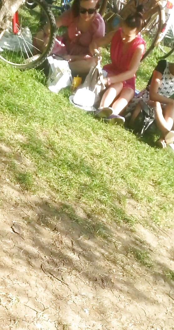 25P Spy girls in grass romanian