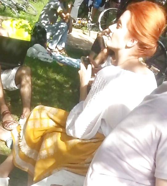 25P Spy girls in grass romanian