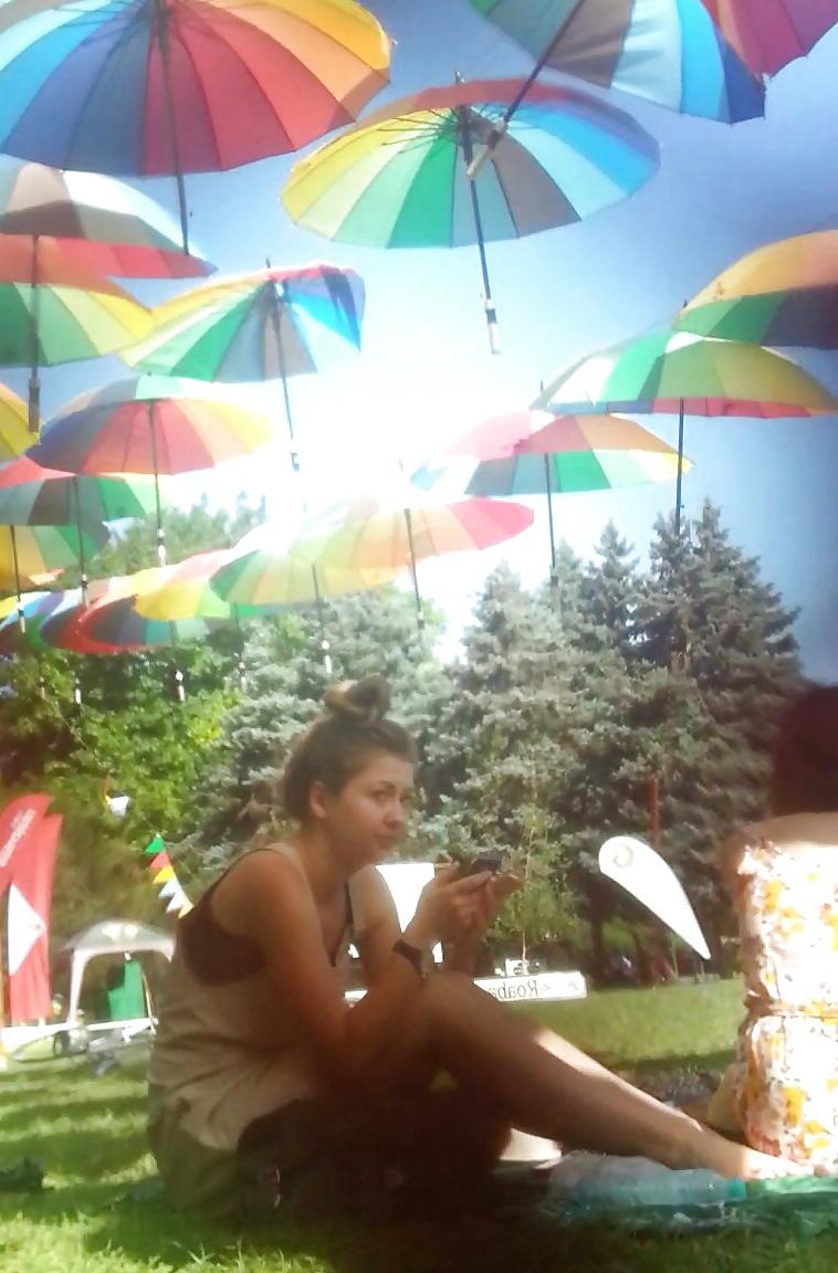 25P Spy girls in grass romanian