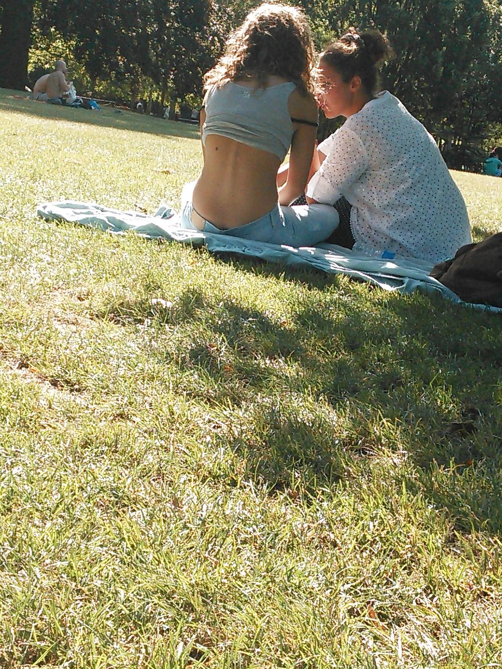 8P Londonperv's Candids 2014 - vol 9 (In the Park)