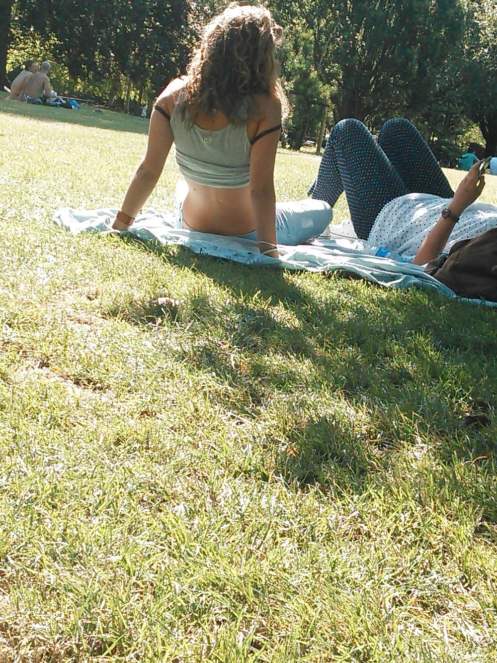 8P Londonperv's Candids 2014 - vol 9 (In the Park)