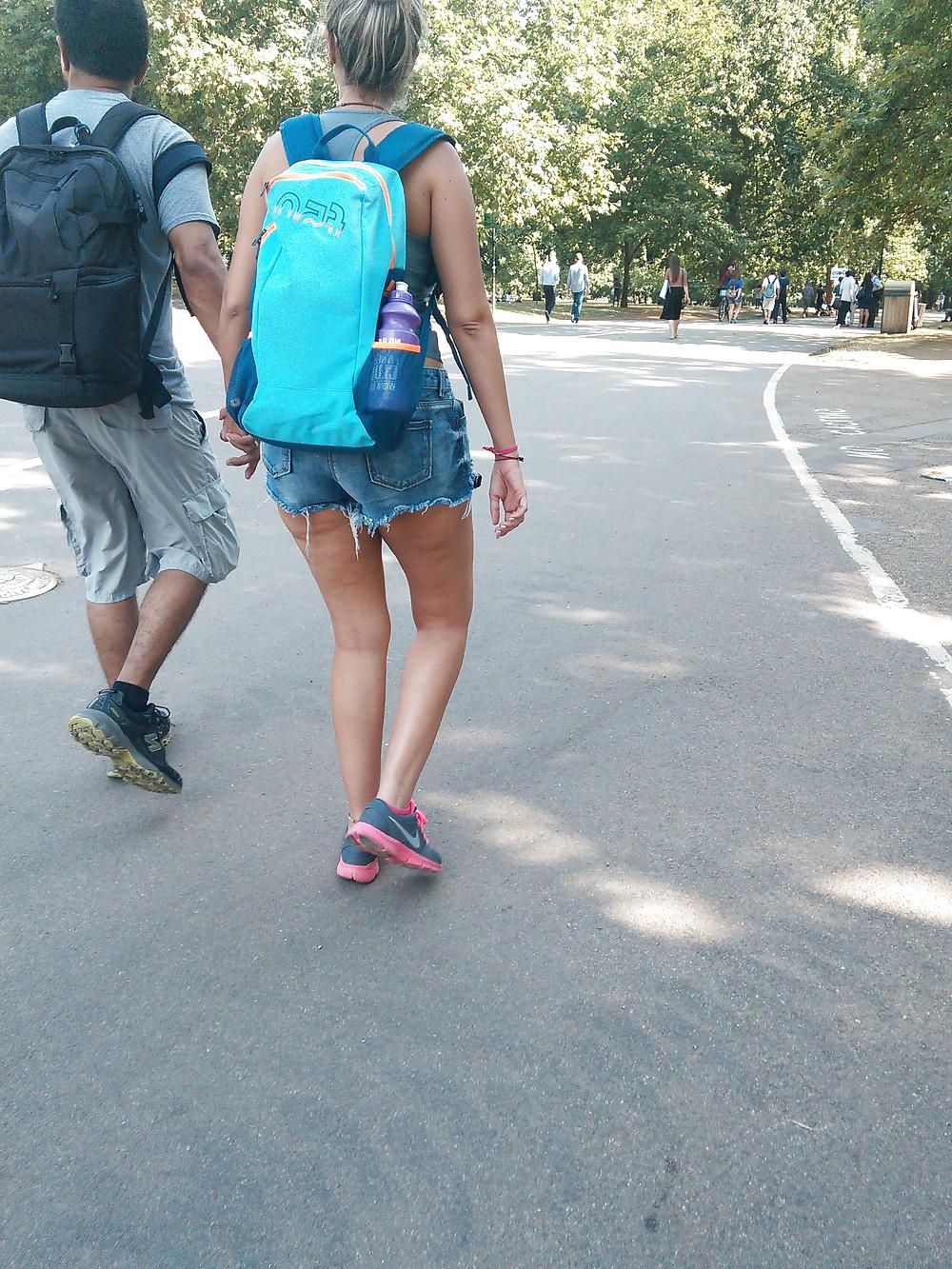 8P Londonperv's Candids 2014 - vol 9 (In the Park)