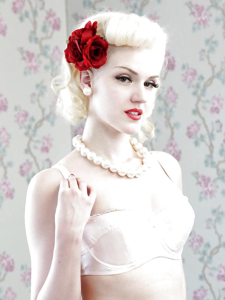 25P Why I cross dress and long for femininity