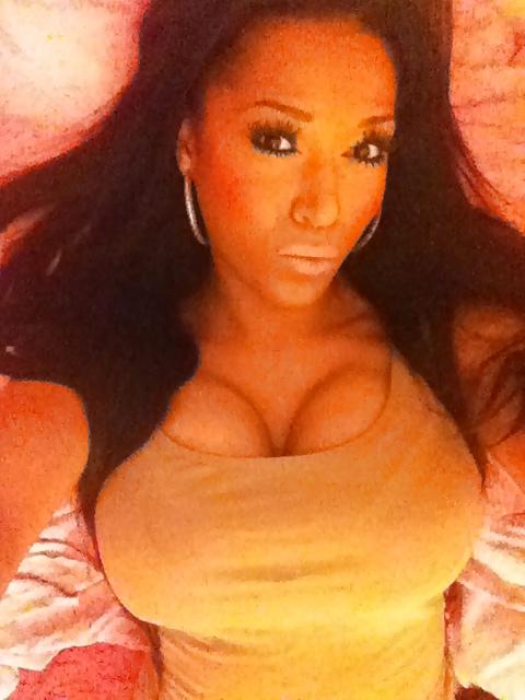 20P Busty Black Russian Bombshell