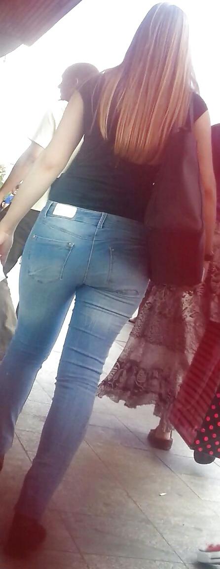 21P Spy sexy ass romanian