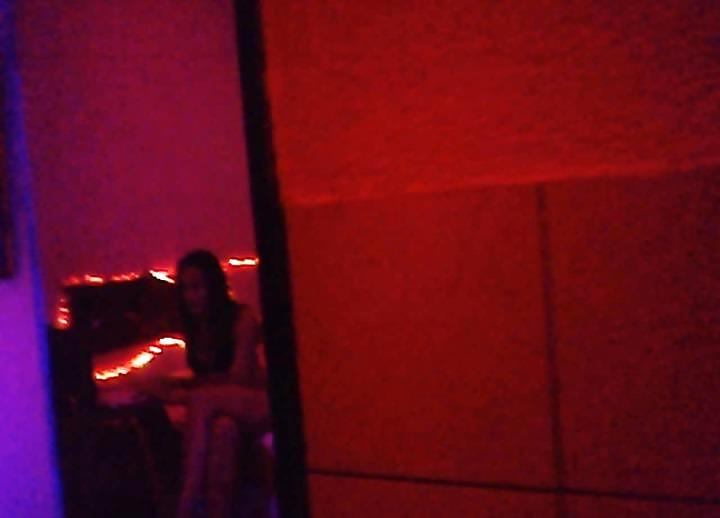 25P 15.11.2011 whorehouse frankfurt taunusstrasse 39