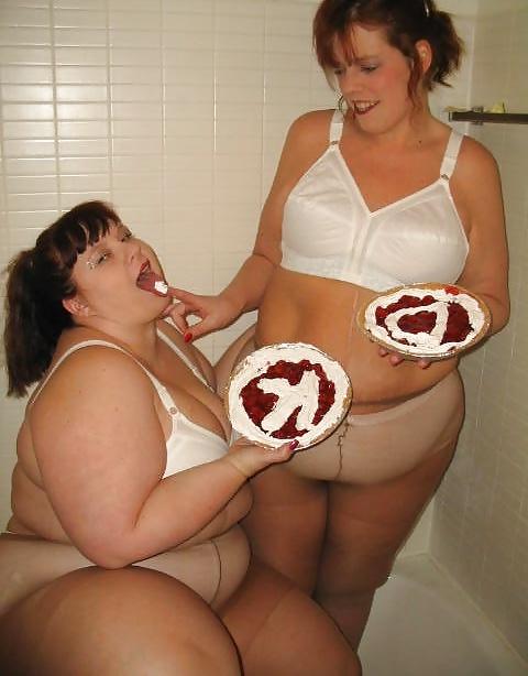 25P Women in panties under pantyhose 13