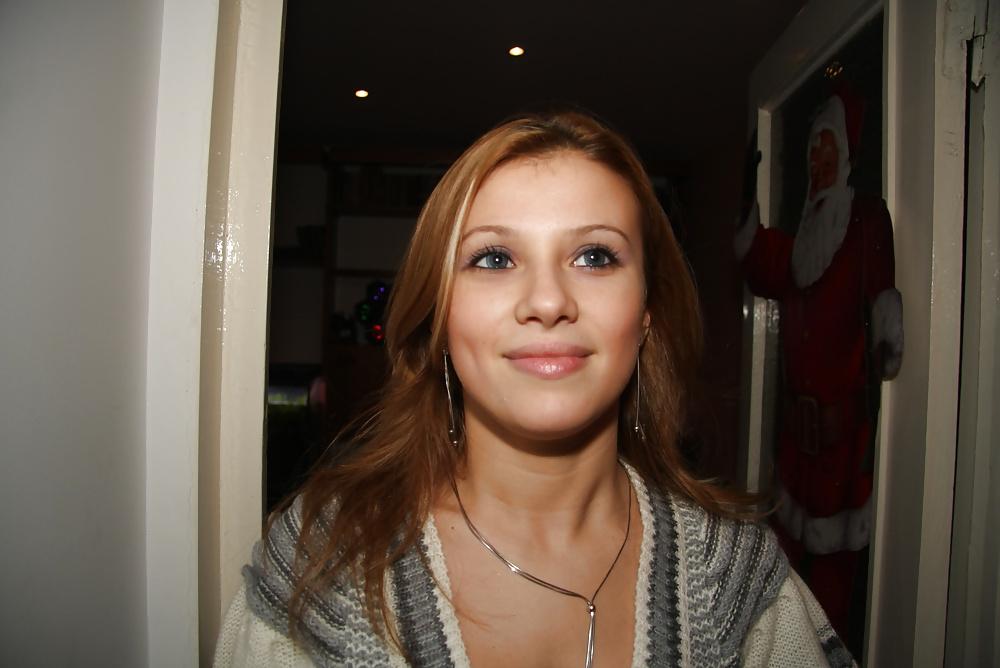 25P Party girls in pantyhose