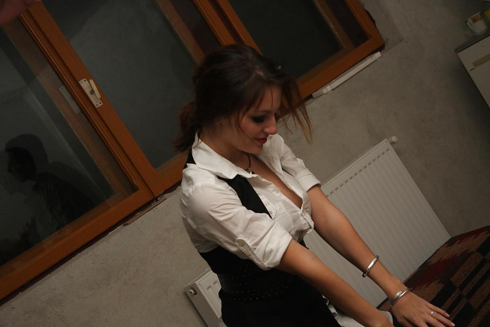 25P Party girls in pantyhose