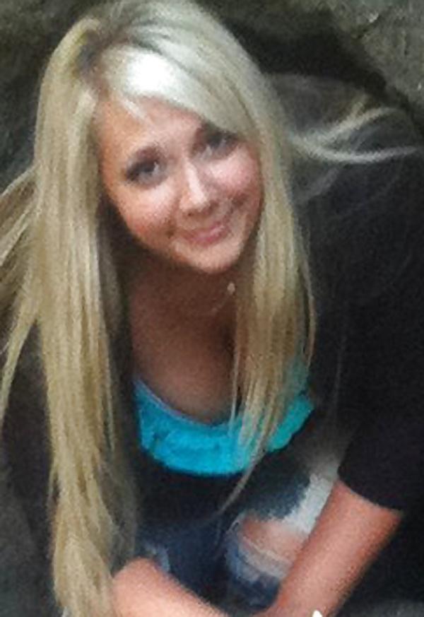 19P Gorgeous busty blonde pawg