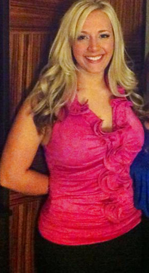 19P Gorgeous busty blonde pawg