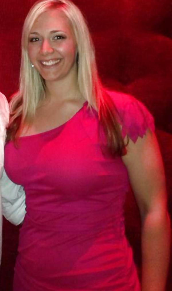 19P Gorgeous busty blonde pawg
