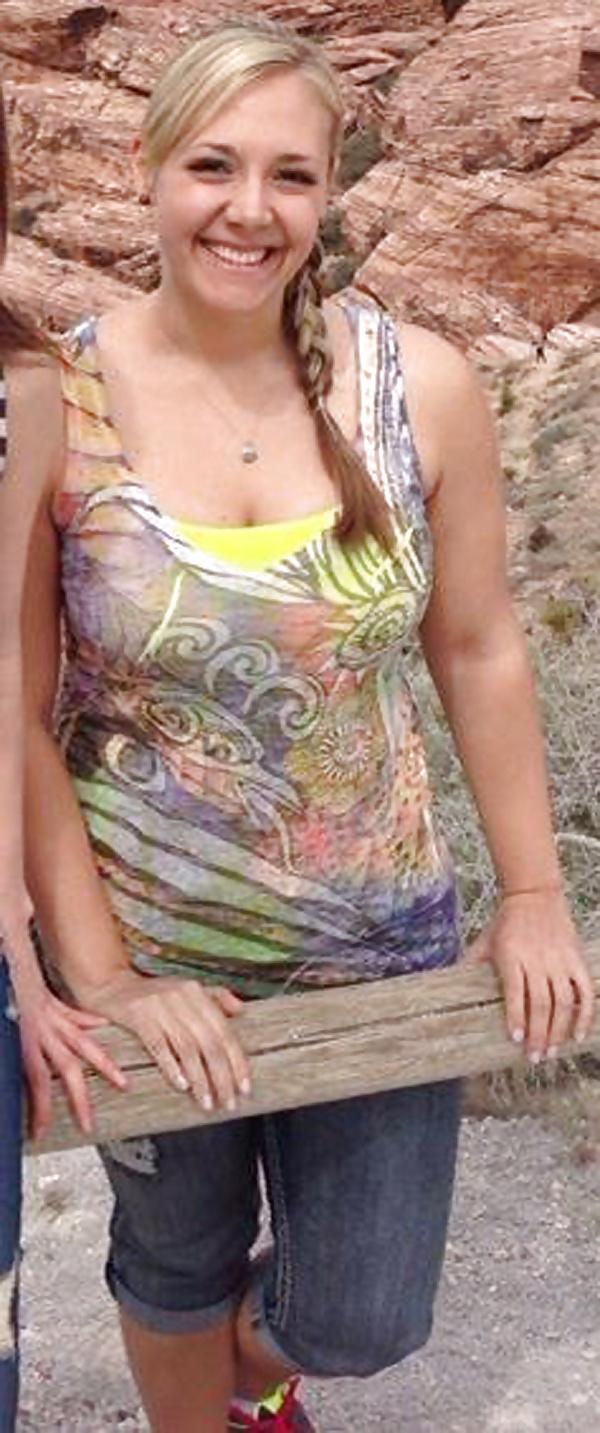 19P Gorgeous busty blonde pawg