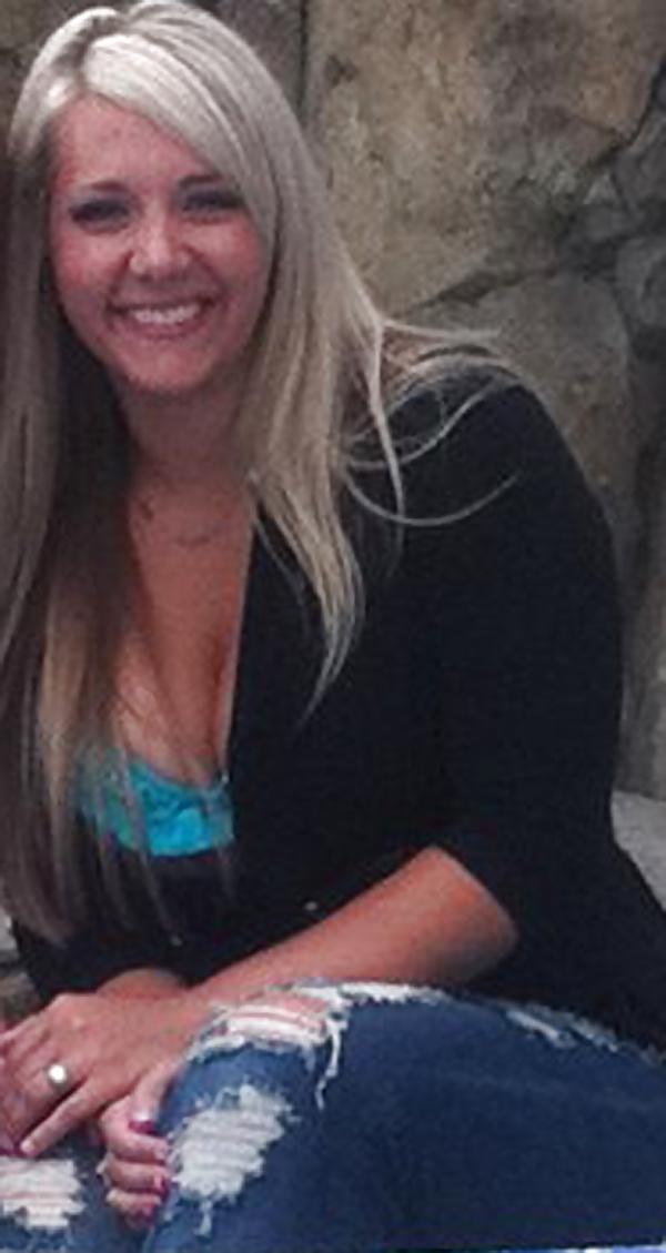 19P Gorgeous busty blonde pawg
