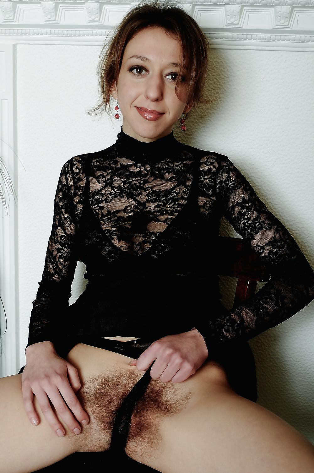 7P Denise-Hairy Goddess