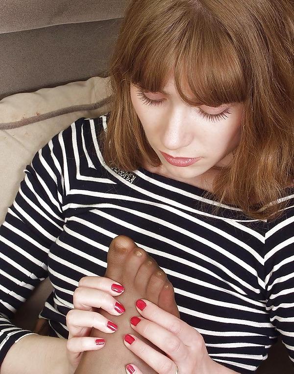 20P Pantyhose Lesbian 11