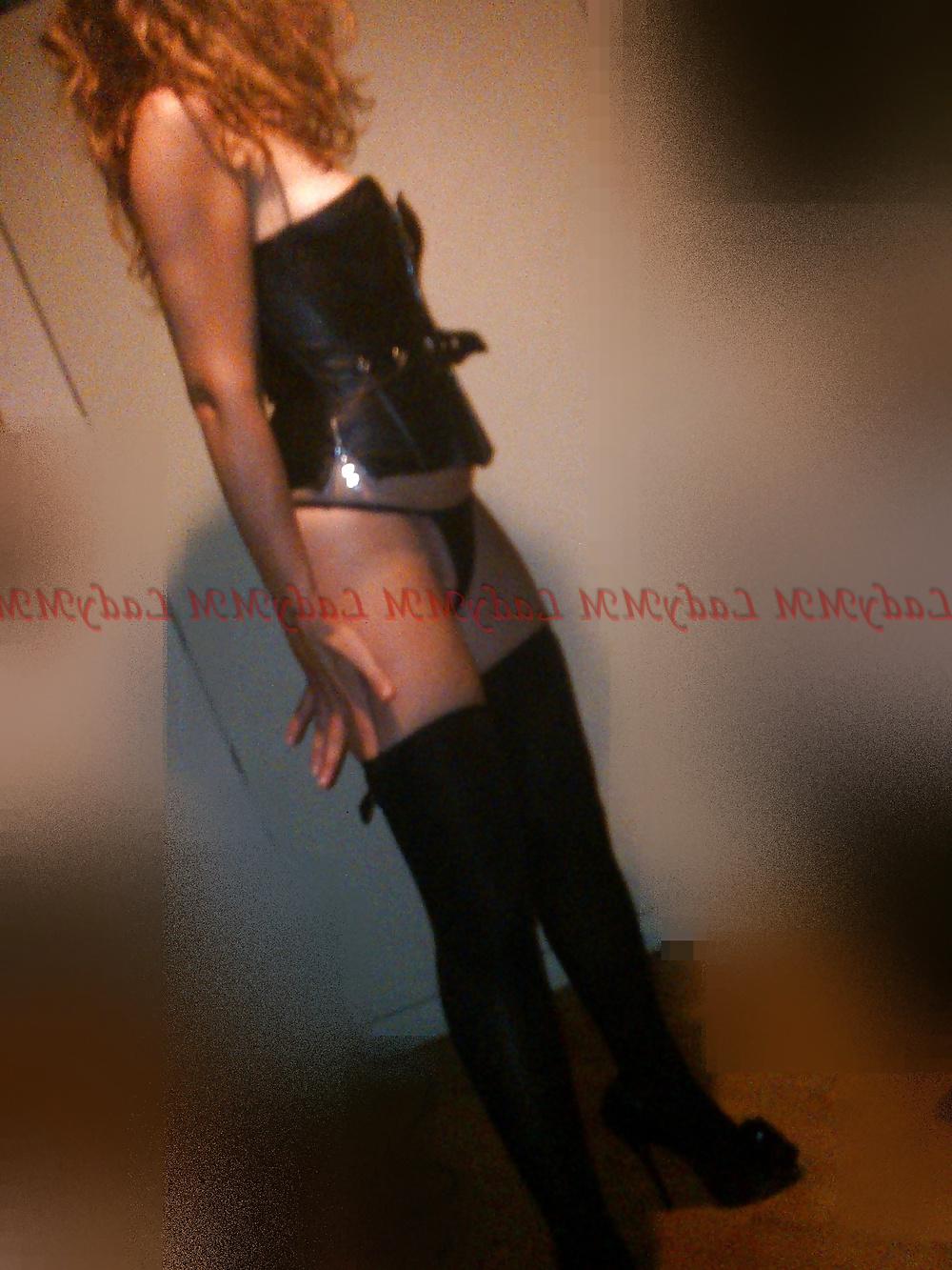 9P LadyMM Italian Milf ..Catwoman 