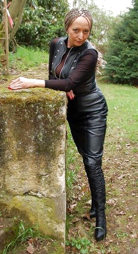 25P German Women - born Sadists