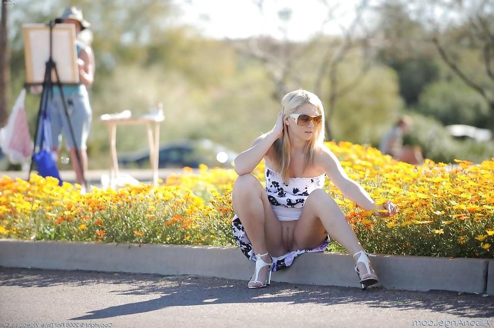 25P Random girls and funny stuff  17