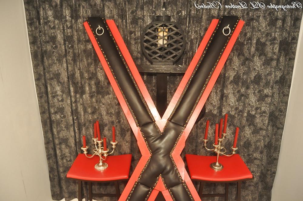 25P DUNGEON SHERBROOKE   DONJON SHERBROOKE