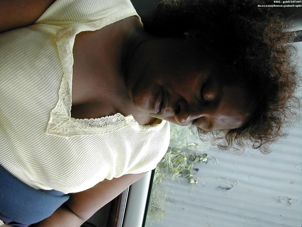 17P Black Granny We Found On The Internet