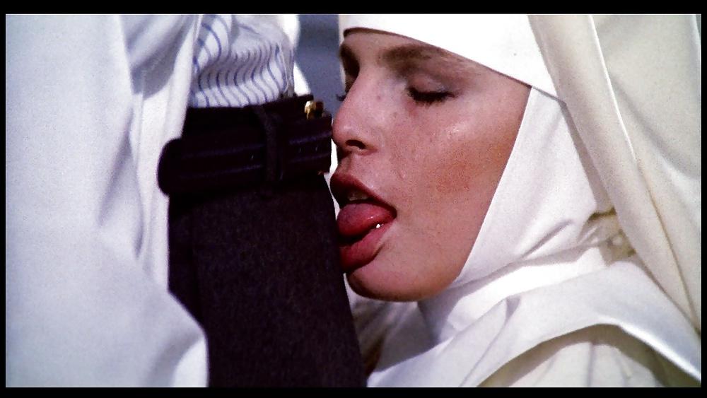 16P SEXY NUNS MAKE ME WANNA CUM II