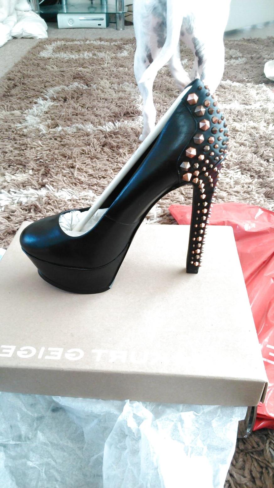 25P Mistresse, Domination & Ballusting Heels 4