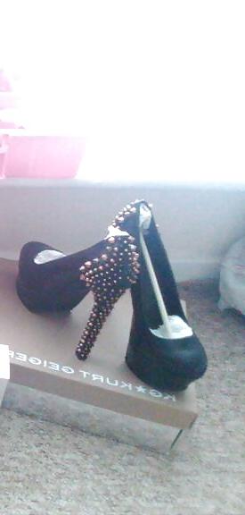 25P Mistresse, Domination & Ballusting Heels 4