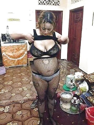 25P Women in panties under pantyhose 9