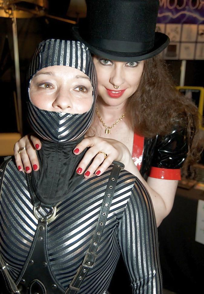 25P Pervs Delight - Shiny Latex and Leather1
