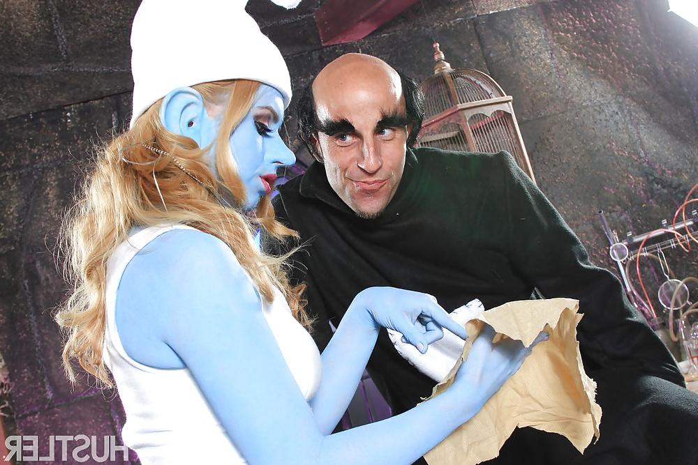 20P Lexi Belle This Ain't the Smurfs XXX