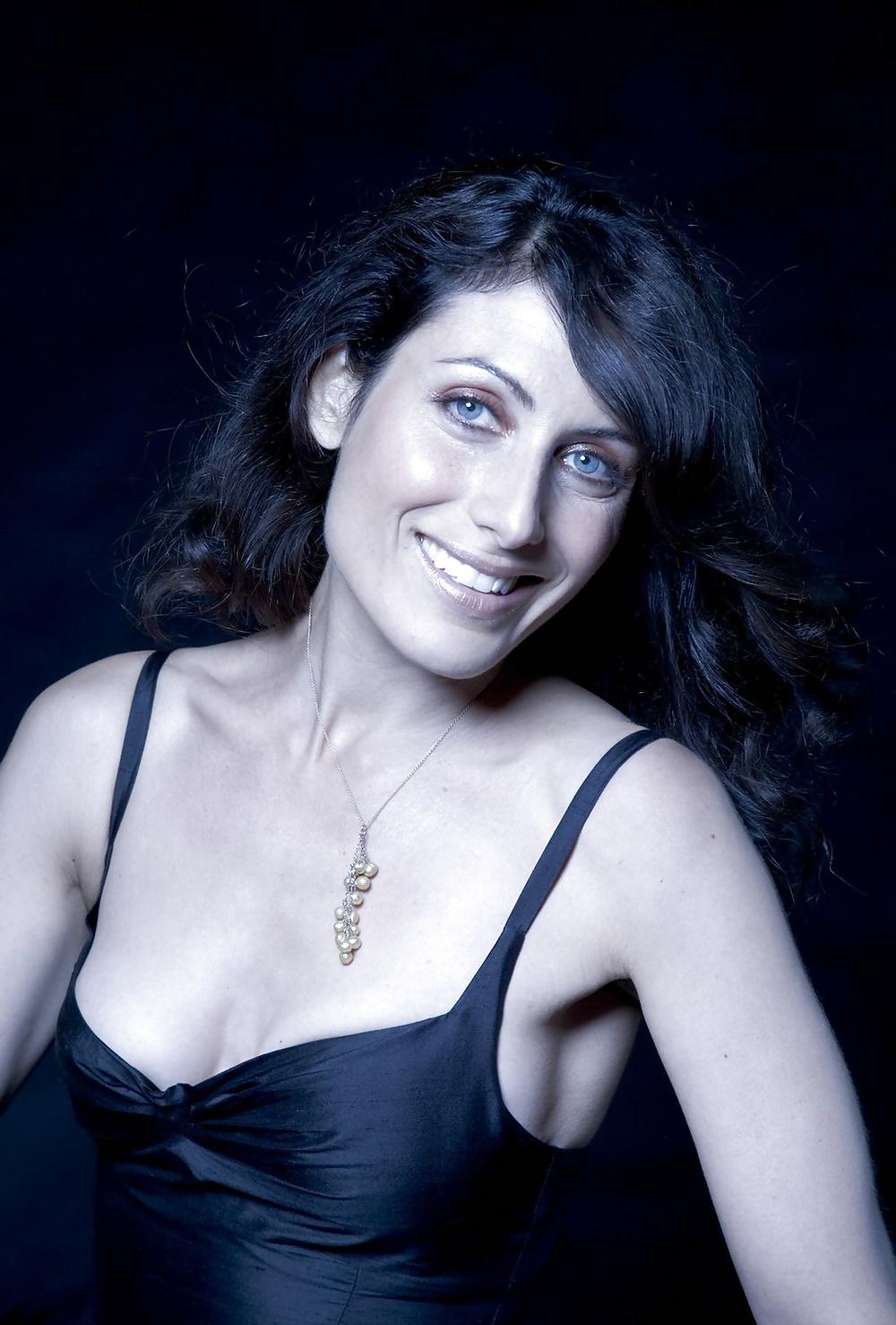 25P Lisa Edelstein aka Dr. Lisa Cuddy 2nd