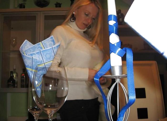 17P My facebook girlfrind Louise came home and stripping